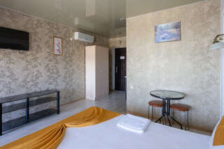 Гостевой дом На Юго Западной Судак Двухместный номер Делюкс с 1 кроватью и видом на море-2