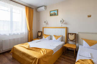 Гостевой дом На Юго Западной Судак Трехместный номер Делюкс-2